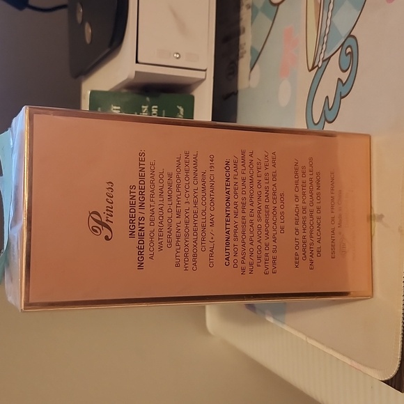 Perfume - Picture 2 of 2